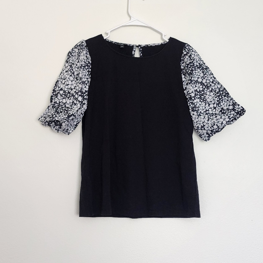 Talbots Ruffled Floral Sleeves Business Casual Top Size Medium Petites